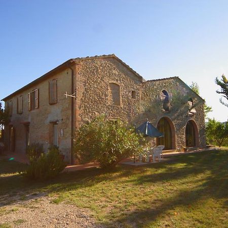 Вилла Agriturismo Le Volpaie Сан-Джиминьяно Экстерьер фото